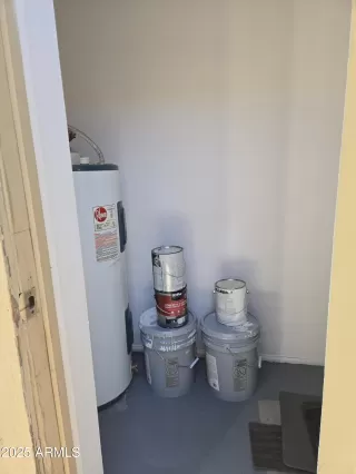 Photo #5: 6867964 Listing