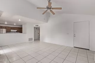 Photo #4: 6868007 Listing