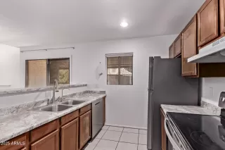 Photo #5: 6868007 Listing