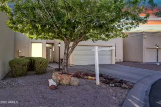 Photo #1: 6868214 Listing 