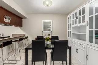 Photo #4: 6868588 Listing