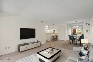 Photo #6: 6868727 Listing 