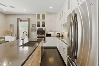 Photo #6: 6869128 Listing 