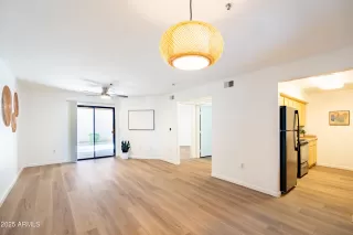 Photo #3: 6869145 Listing 