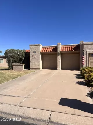 Photo #2: 6869442 Listing