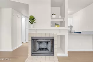 More Details about MLS # 6869513 : 1126 W ELLIOT ROAD#2023