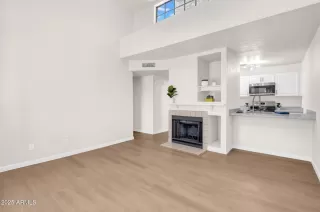 Photo #1: 6869513 Listing