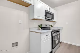 Photo #6: 6869513 Listing