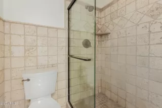 Photo #6: 6869534 Listing 