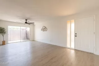 More Details about MLS # 6869784 : 909 S ACAPULCO LANE#A