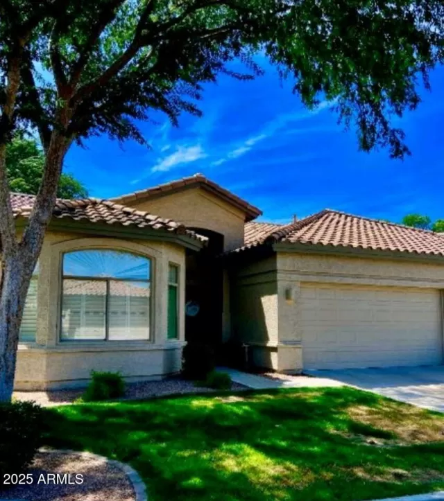 MLS: 6870077 Condo For Sale