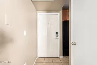 Photo #3: 6870334 Listing