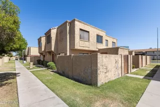 Photo #2: 6870345 Listing