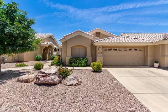 MLS: 6870660 Condo For Sale