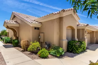 Photo #3: 6870660 Listing