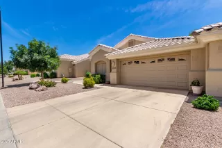 Photo #4: 6870660 Listing