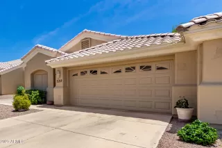 Photo #5: 6870660 Listing