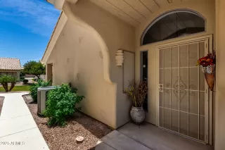 Photo #6: 6870660 Listing