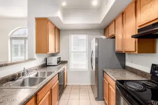 Photo #5: 6870805 Listing