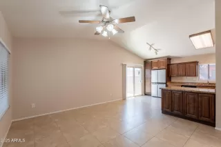 Photo #3: 6871004 Listing