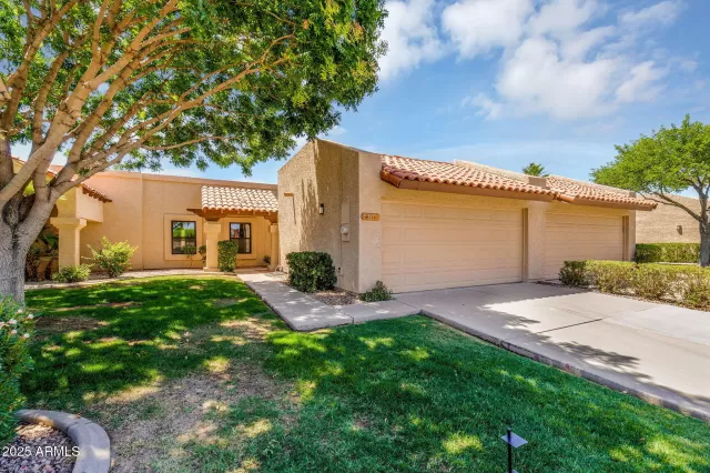 MLS: 6871336 Condo For Sale