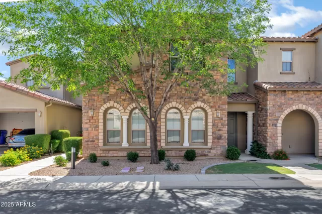 MLS: 6871525 Condo For Sale