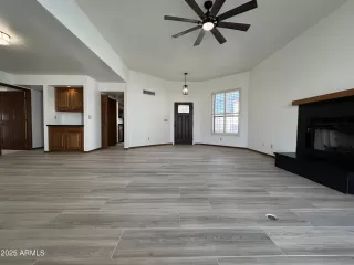 Photo #1: 6871568 Listing 