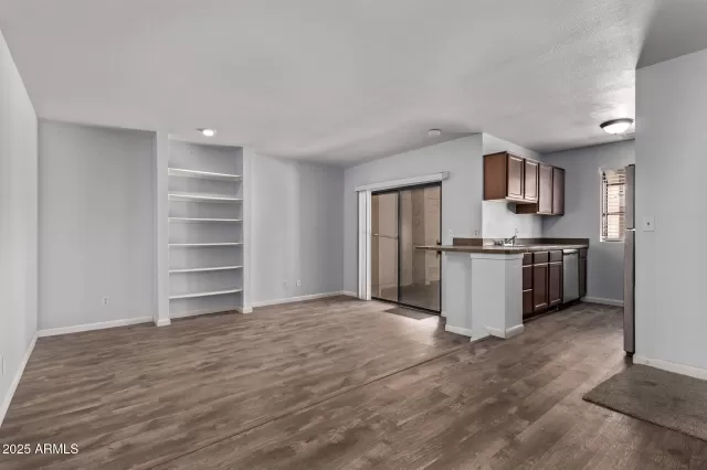 MLS: 6871636 Condo For Sale