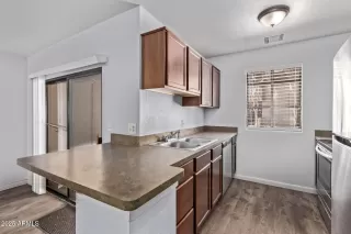 Photo #3: 6871636 Listing