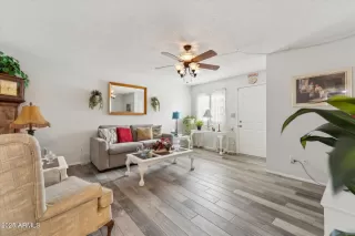 Photo #1: 6871890 Listing 