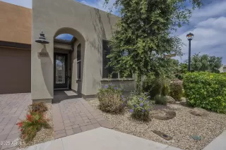 Photo #5: 6871939 Listing