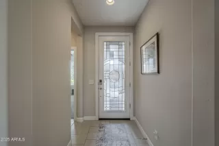 Photo #6: 6871939 Listing