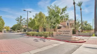 Photo #4: 6871971 Listing