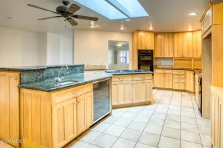 Photo #4: 6872132 Listing