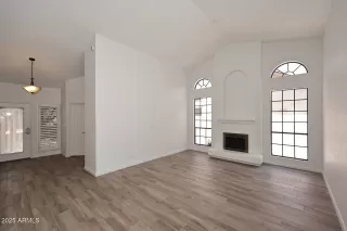Photo #5: 6872187 Listing 
