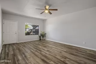 Photo #3: 6872240 Listing