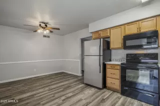 Photo #5: 6872240 Listing