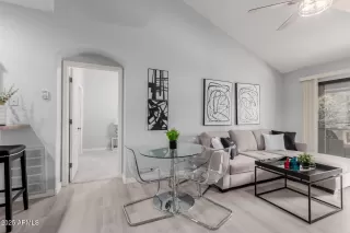 Photo #1: 6872252 Listing