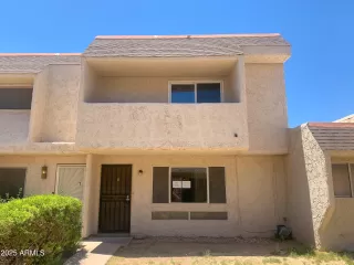 Photo #2: 6872416 Listing 
