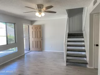 Photo #6: 6872416 Listing 