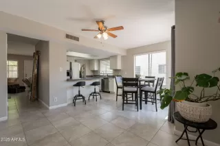 Photo #1: 6872433 Listing 