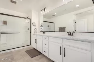 Photo #6: 6872649 Listing 