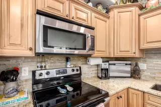 Photo #4: 6872655 Listing