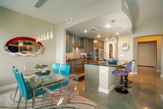 Photo #3: 6872662 Listing