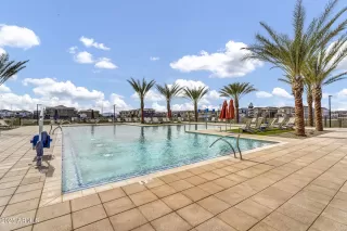 Photo #3: 6872703 Listing