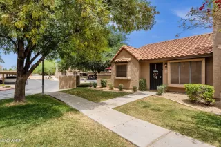 Photo #5: 6872725 Listing