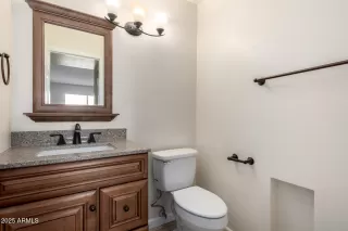 Photo #5: 6872889 Listing 