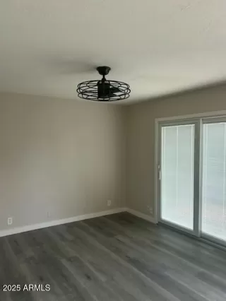 Photo #3: 6873084 Listing