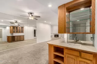 Photo #3: 6873382 Listing