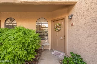 Photo #2: 6873637 Listing